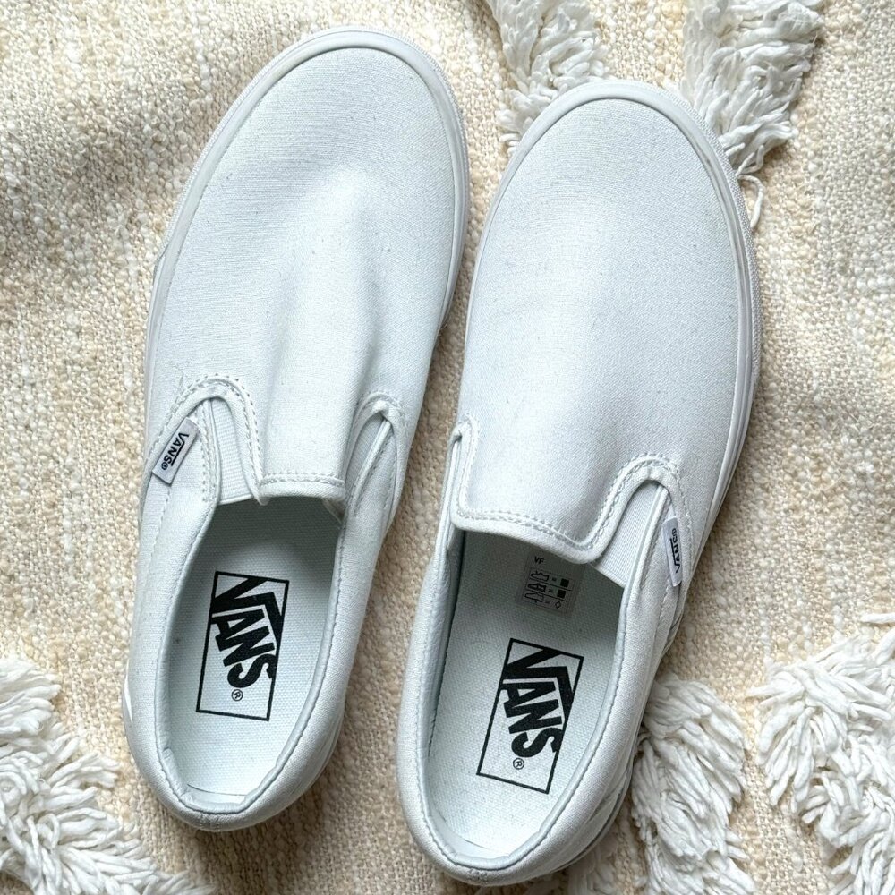 New White Vans Slipons